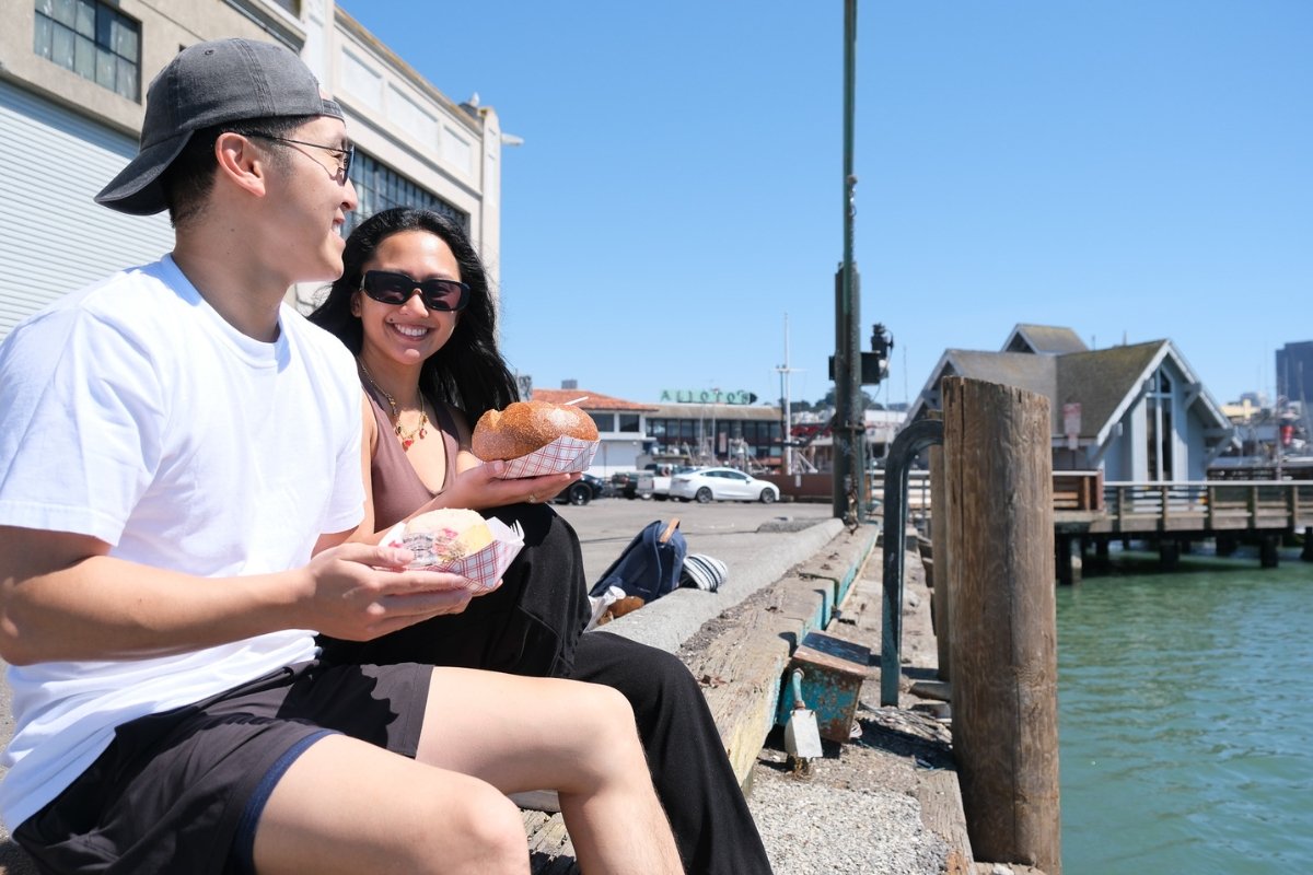 SFO tourist dining, Fisherman's Wharf food guide, waterfront meal near pier