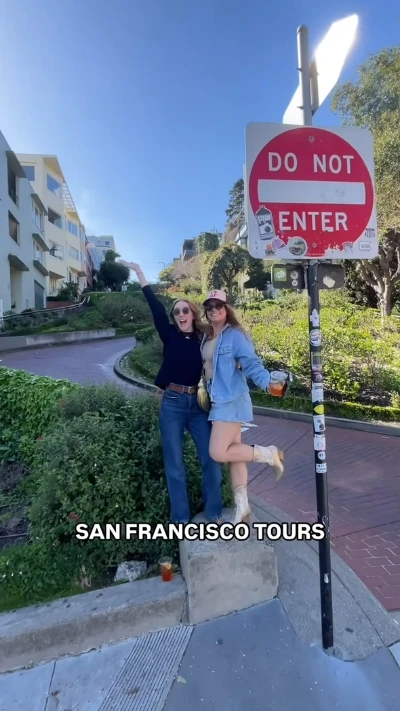 Lombard Street tour photo opportunity Dylan's Tours